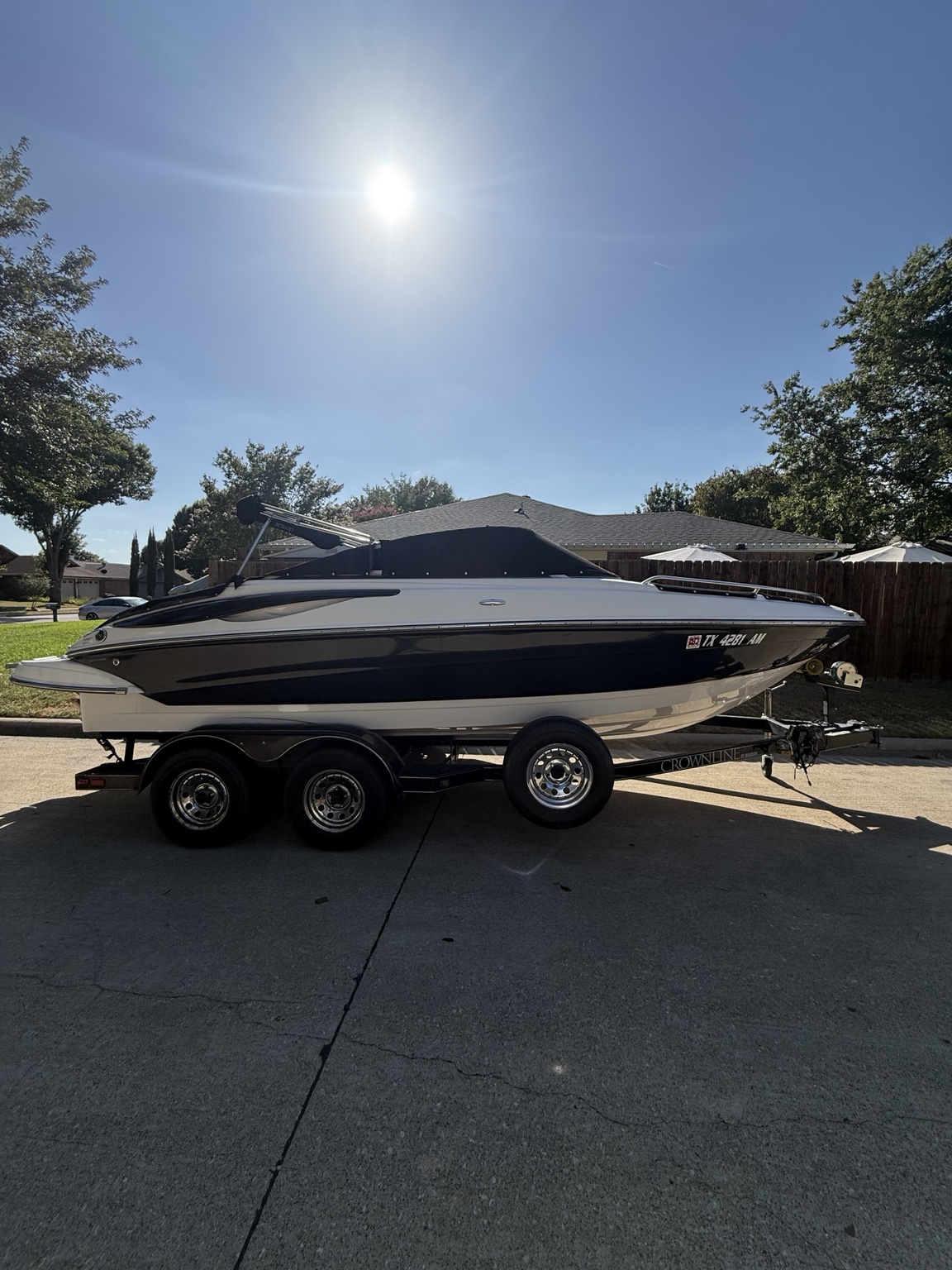 2007 Crownline 210LS side view